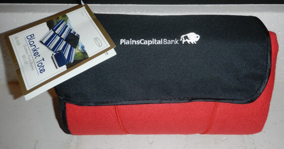NWT Plains Capital Bank Company Logo Outdoor Picnic Time Throw Blanket Tote Foto 4 de 4