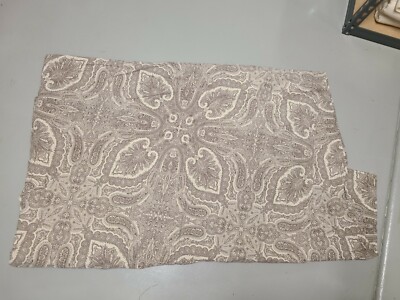 Crate & Barrel ''Caroline Paisley'' Full/Queen Duvet 