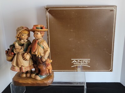 8'' Anri Juan Ferrandiz ''SPRINGTIME STROLL''  Wood Carving With Box Only 750 made