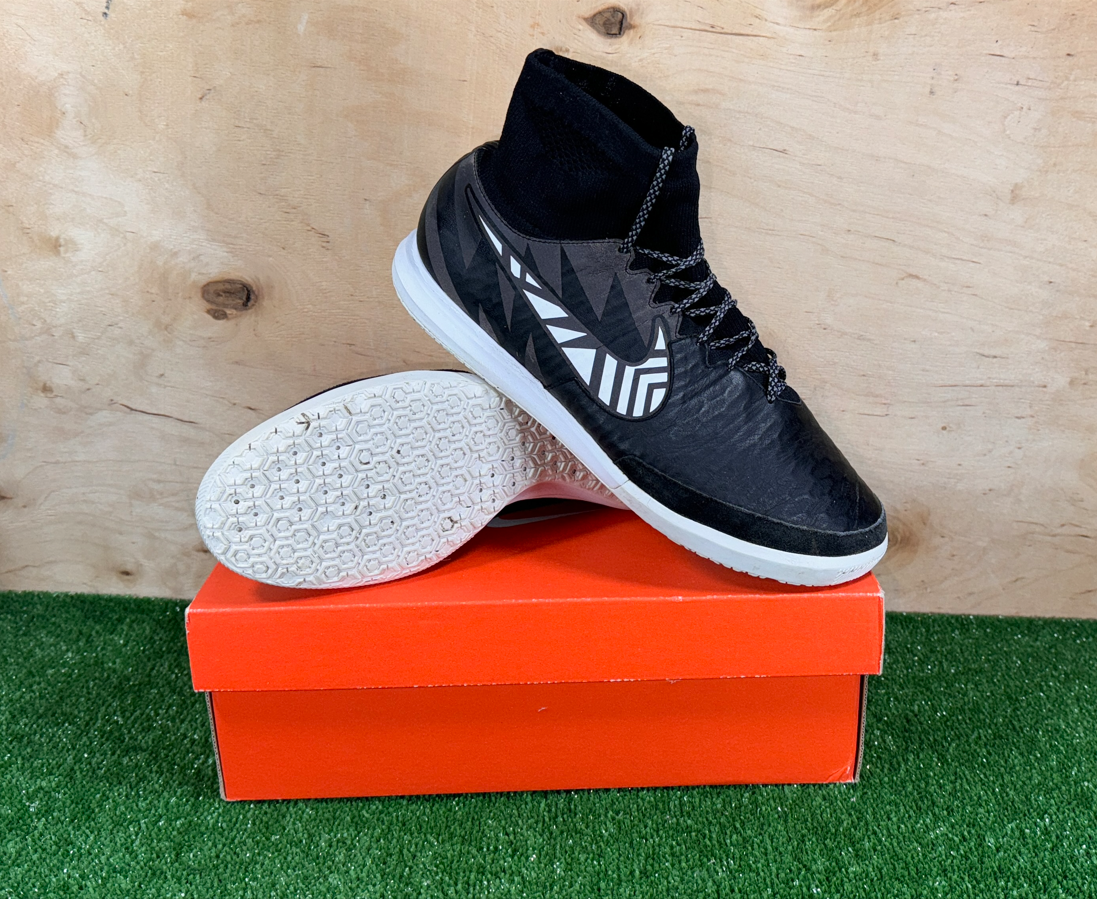 Nike MagistaX Proximo Street IC 718360-010 Elite Black boots Nike MagistaX Proximo Street IC 718360-010 Elite Black boots