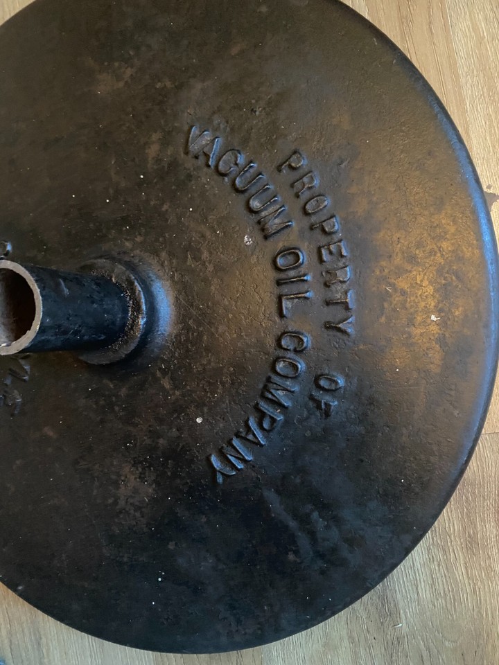 Vintage Mobil Oil Mobiloil Gargoyle Cast Iron Sign Base Late 20’s