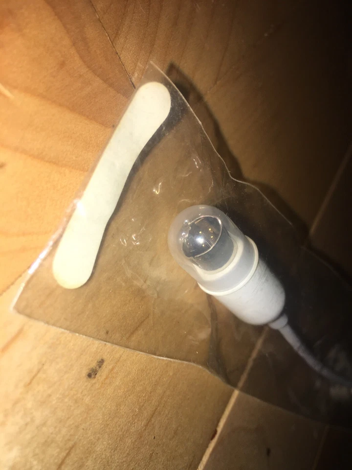 Cable adaptador de salida de TV compuesto Apple 603-2679 S-Video a RCA - Original OEM Foto 4 de 4