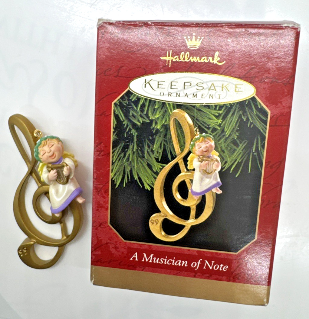 Hallmark Keepsake 1999 “A Musician of Note” Angel Harp Ornament w/ Box