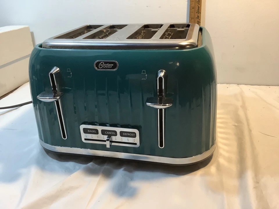 OSTER 50’s Style Retro Aesthetic 4 Slice Toaster Extra Wide Slots Turquoise - Image 2 of 4
