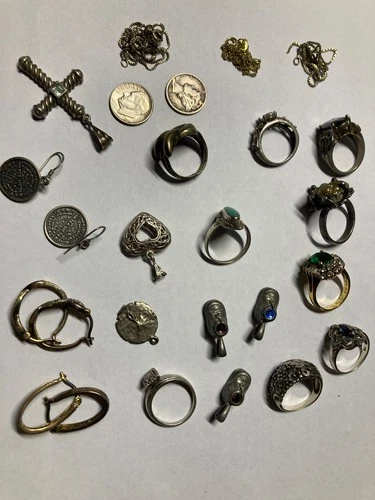 85+ gr. RINGS EARRINGS CHARMS CROSS Vintage Sterling Silver Jewelry LOT Scrap