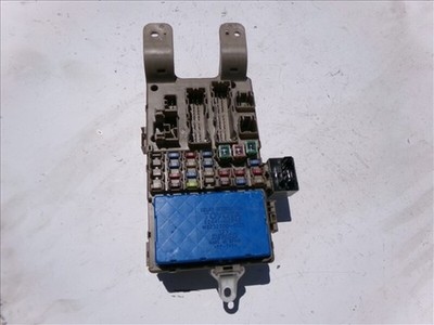 82641-02040 fuse relay box 95443 TOYOTA COROLLA 2.0 D 2004-2007 2005