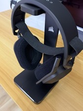 Corsair HS80 RGB Wireless Gaming Headset  ST100 stand