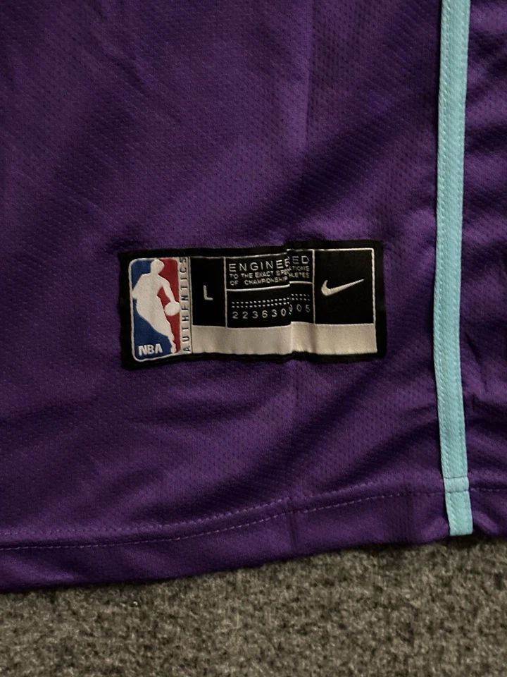 Camiseta deportiva de baloncesto Kemba Walker #15 Charlotte Hornets NBA NUEVA CON ETIQUETAS talla grande L Foto 3 de 4