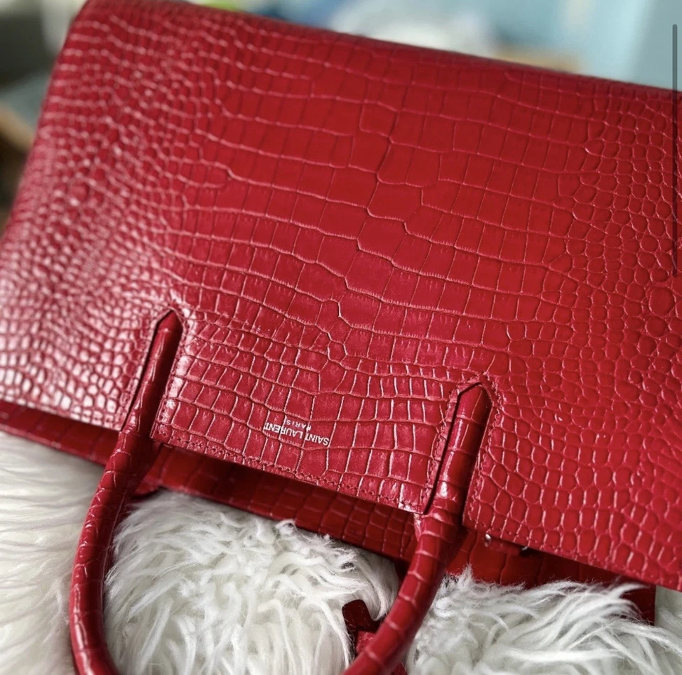 YSLSaint Laurent Cabas Rive Gauche Glossy RedCrocodile Embossed Leather - Image 3 of 4