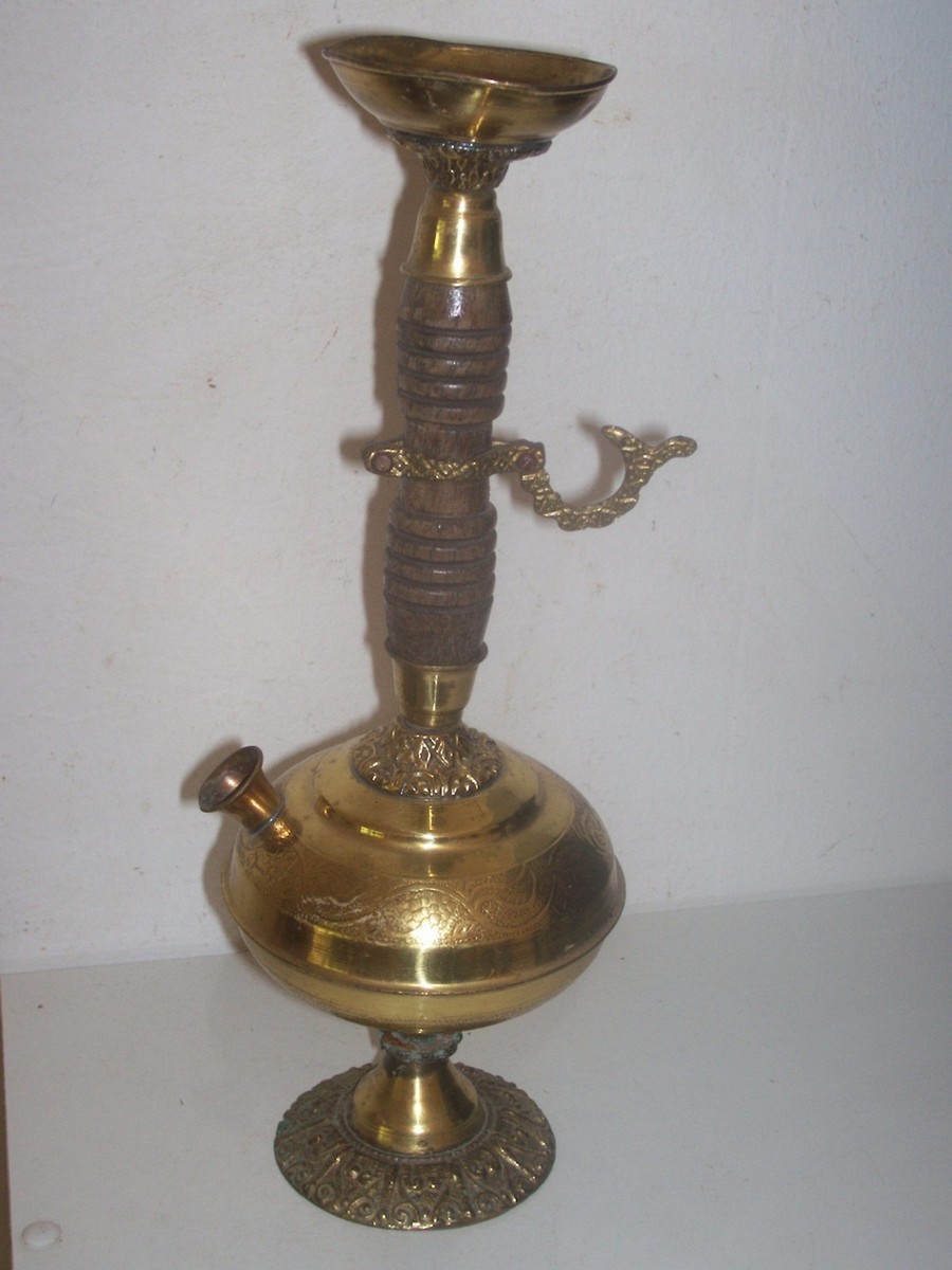 2 Anciens Bougeoirs en Laiton ou Bronze - Vintage French Finds