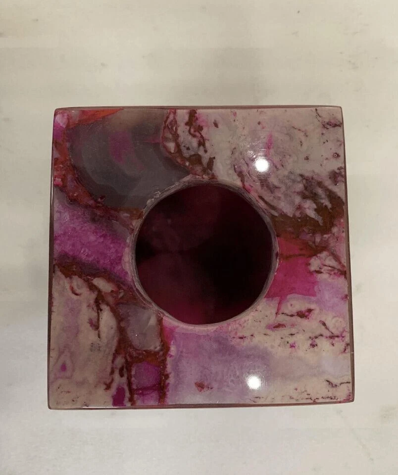 Caja de pañuelos de ágata rosa deslumbrante: un acento único para interiores modernos y clásicos Foto 2 de 4