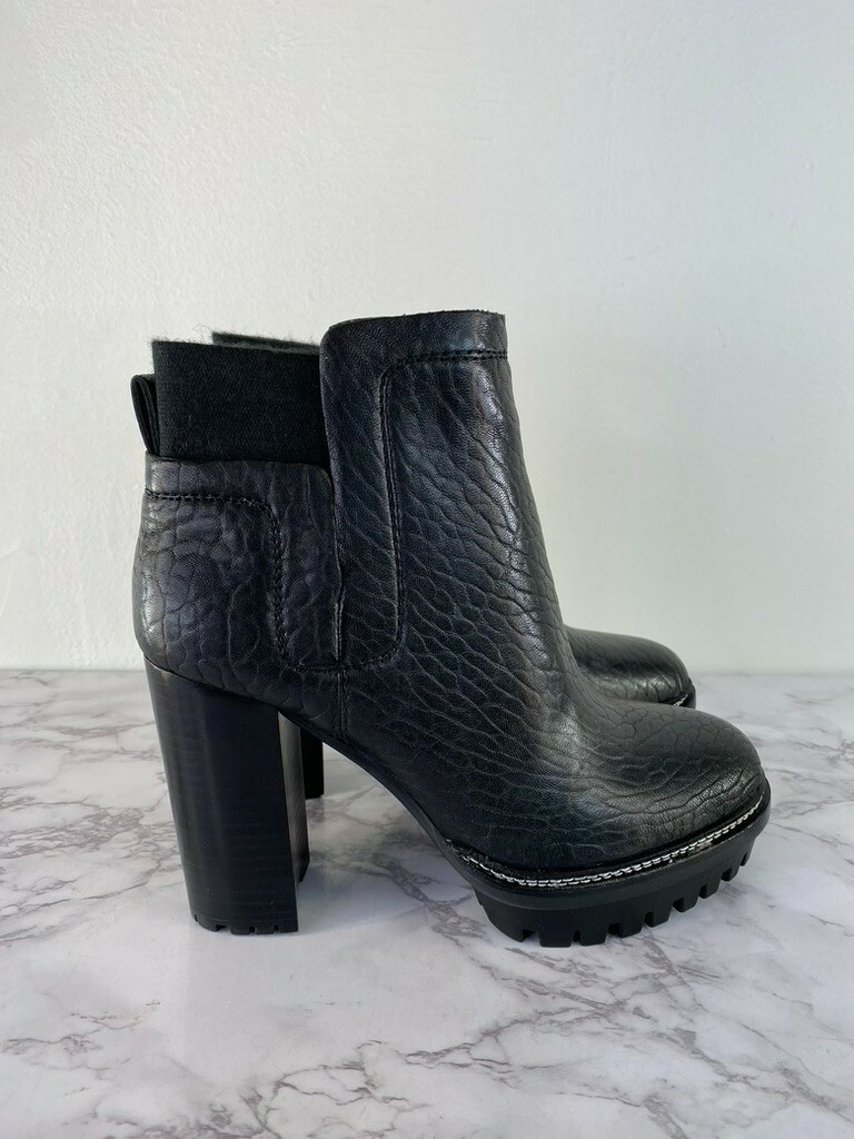 Vince Camuto women's vc-erinia black 