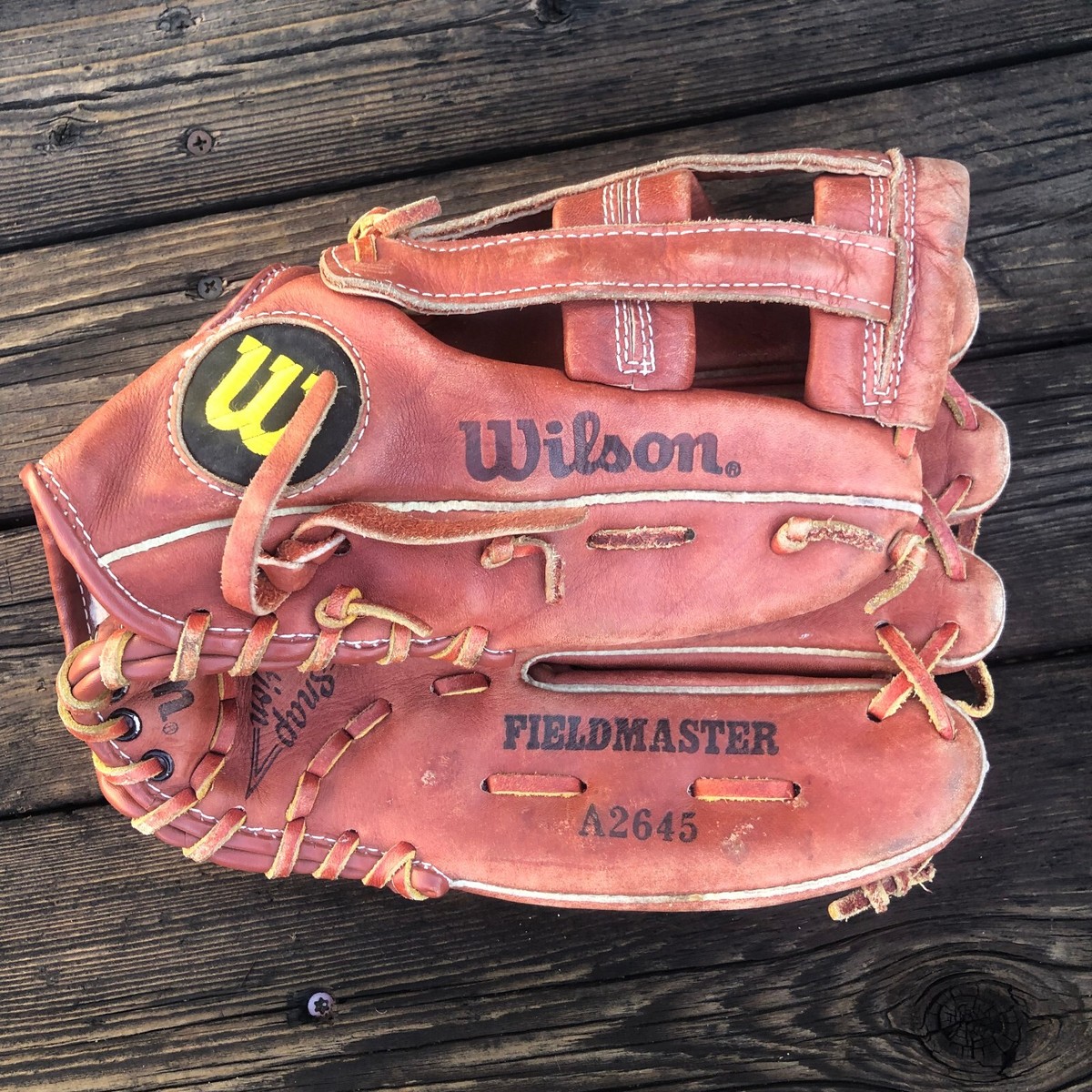 Wilson A2645 Fieldmaster RTH Right Hand Throw Leather Baseball