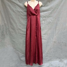 Lulu's Size Medium Shimmery Red V-Neck Dress Bridesmaid Maxi Gown Formal