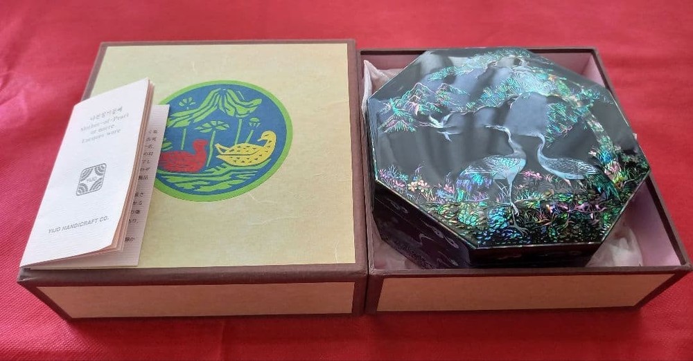 Jubako Bento Box Japanese Made in Korea octagonal motherofpearl work lacquer acc