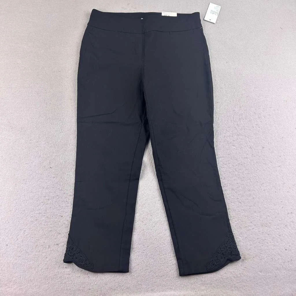 Croft & Barrow pants Women 10 Black Mid Rise Pull On Capris NWT