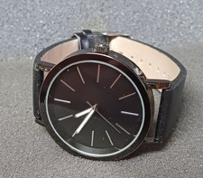 Unbranded 91-794 Black Minimalist Casual Round Dial Analog Watch