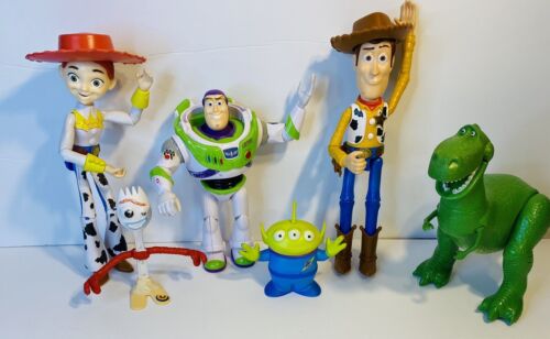 Toy Story Action FIgure Lot of 6 - Woody Buzz Lightyear Rex Jessie Forky Alien - Picture 1 of 9