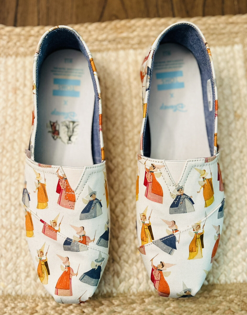 TOMS Disney Fairy Godmother Canvas Natural Slip On Al… Gem