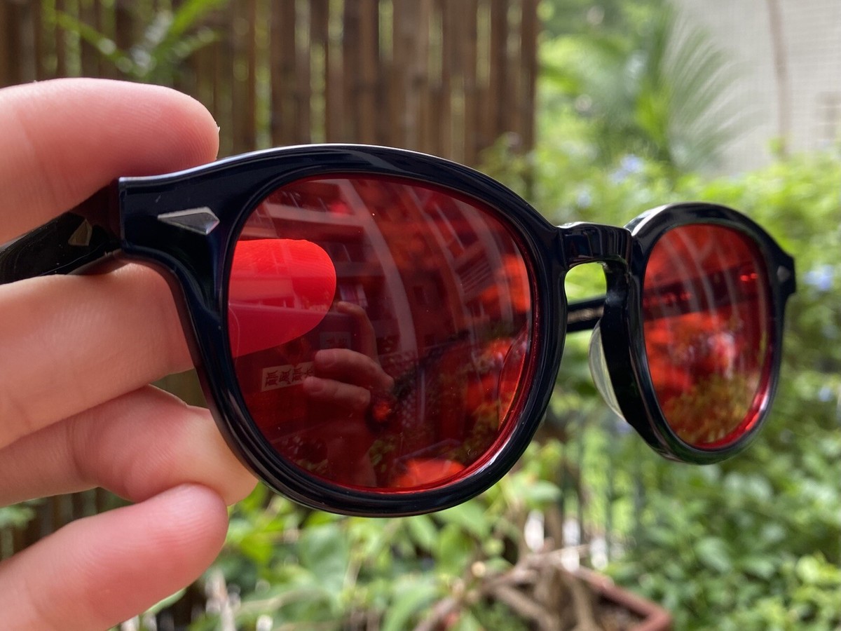 Lunettes De Soleil Johnny Depp PIFWEAR - Noir Brillant Verres Rouges UV400 - Style Ovale