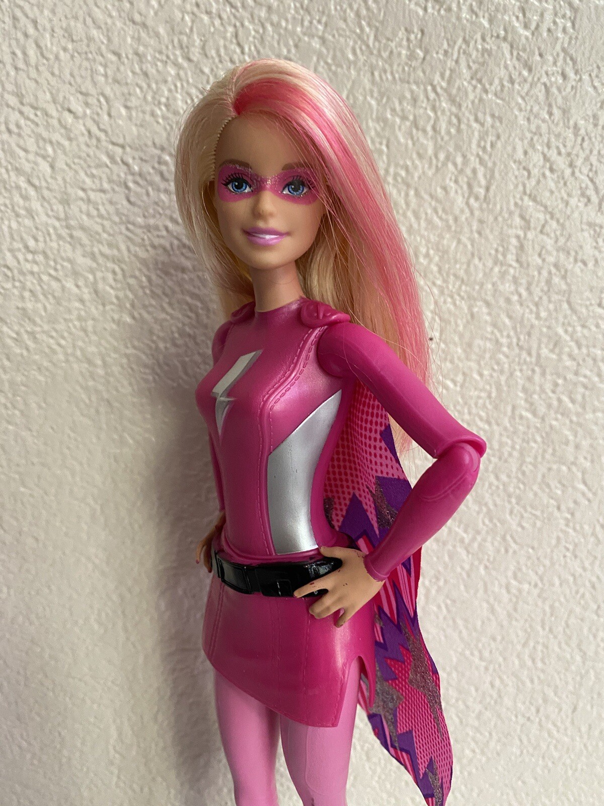 Barbie Bolt