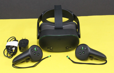 Meta Quest 3S Xbox Edition 128GB Standalone All-in-One VR Headset SK-1001143-01