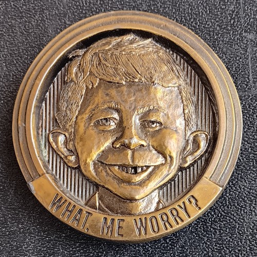 Rare Alfred E Neuman Mad Magazine Belt Buckle Warner Bros WB New W/ No Tags USA