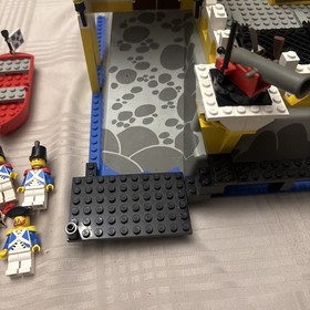 LEGO Pirates: Eldorado Fortress (6276) & LEGO Pirates: Harbor Sentry (6245) Read