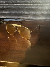 vintage Retro aviator sunglasses in gold and black