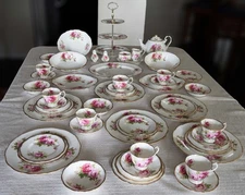 Pretty Royal Albert American Beauty Dinnerware. 57 Pcs Vintage. Made in England