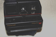 POLAROID IMPULSE SE INSTANT CAMERA AUTO FOCUS SYSTEM GOOD CONDITION FREE SHIPPI