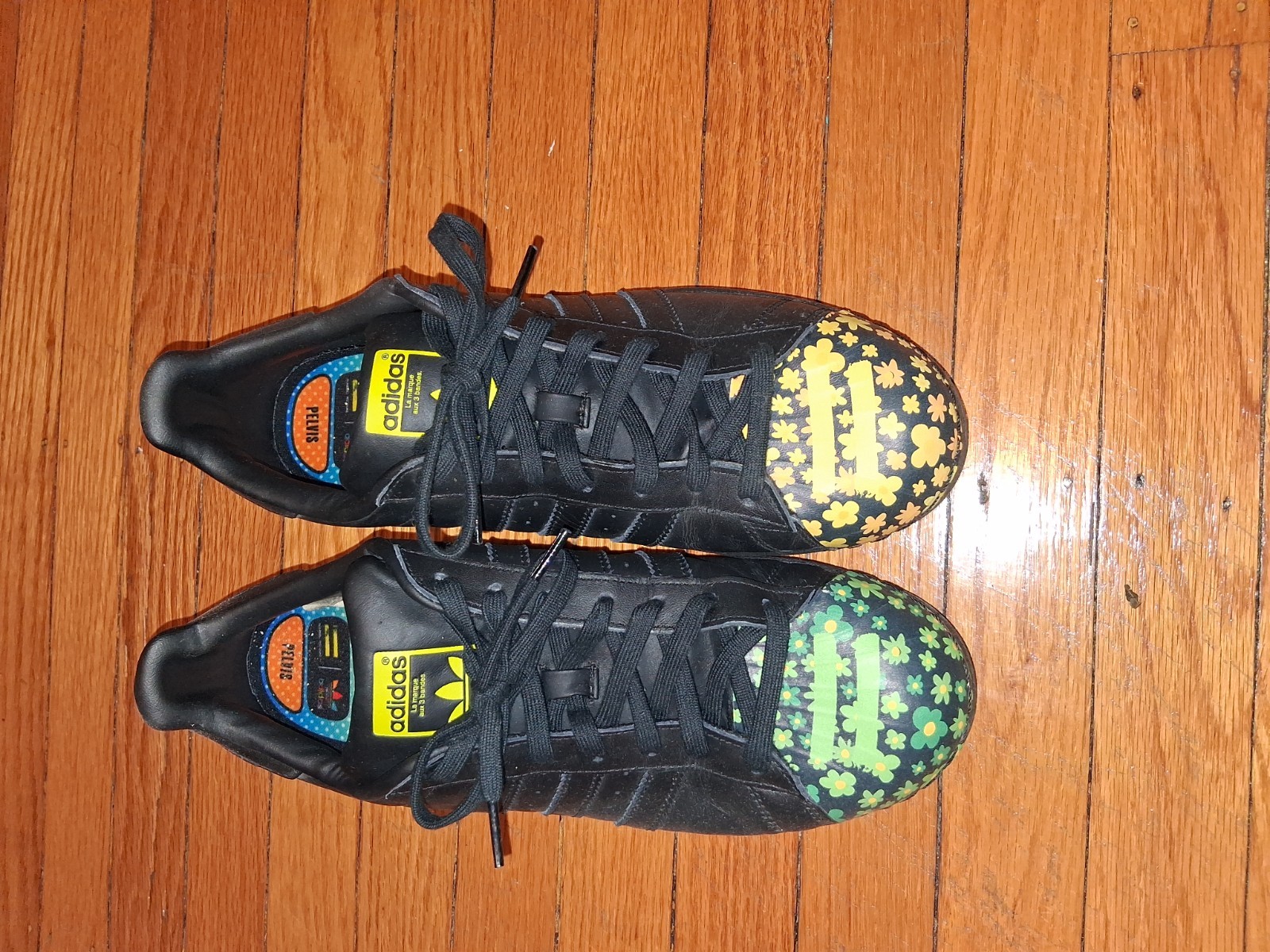 Pharrell Shell Toe Adidas Size 11 - image 3