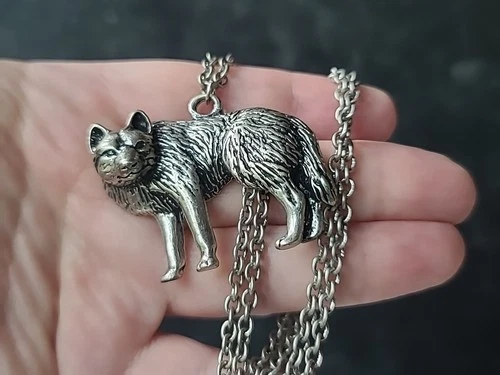 Adjustable Silver Tone Metal Wolf Pendant Necklace, Vintage Costume Jewelry