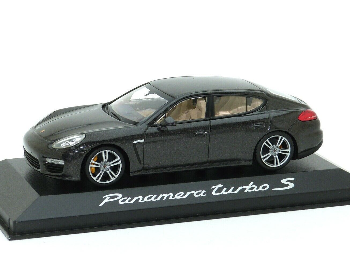その他 1/43 Porsche Panamera turbo 2010/ PMA 1/43 Porsche Panamera turbo 2010/ PMA