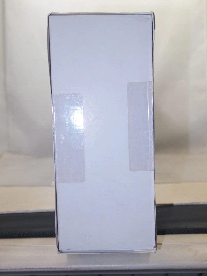 ROCK BAND 3 Wii Software & Wireless Keyboard Controller Bundle - NEW IN BOX - Image 4 of 4