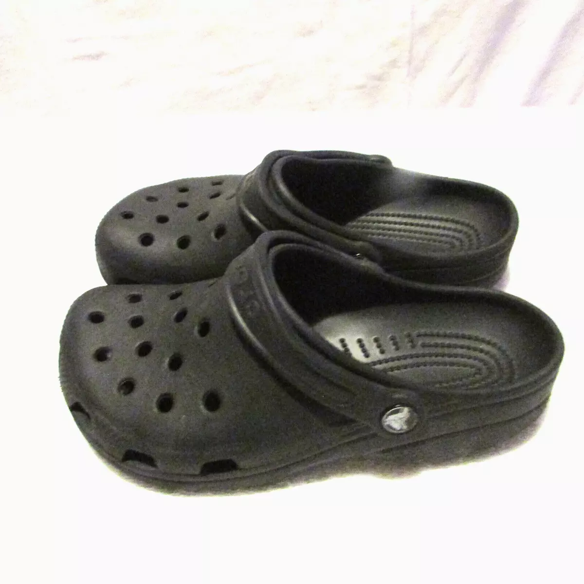 Black crocs size 5 deals