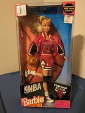 NBA Chicago Bulls 1998 Barbie Doll Authentic NBA team Uniform Mattel 20692 NRFB