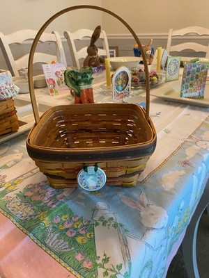 Longaberger 1997 EASTER BASKET WITH PROTECTOR & TIE ON