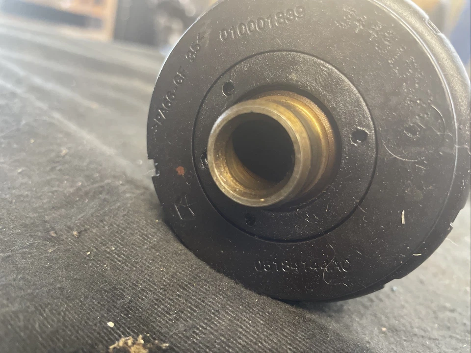 Распредвал 2017 Dodge Durango 05184144AC - Изображение 2 из 2