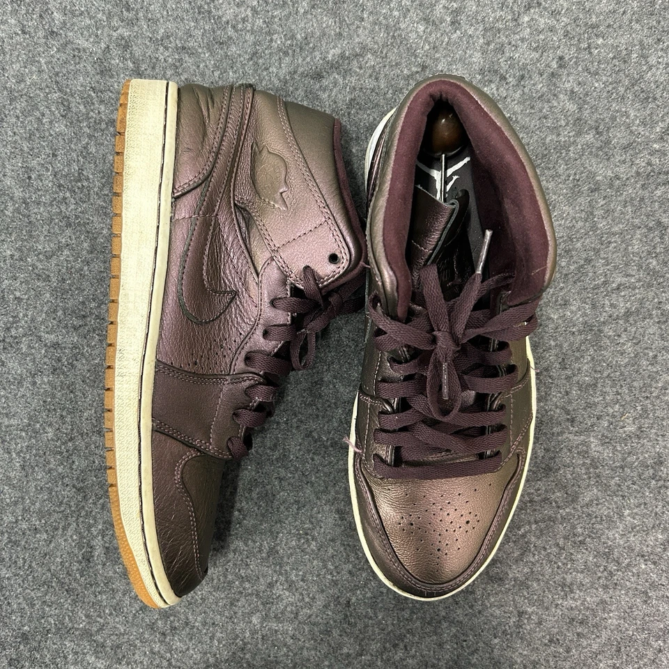 Nike Air Jordan 1 Retro Mid Nouveau Deep Burgundy 629151-605 - Men’s Size 10.5 - Image 2 of 4