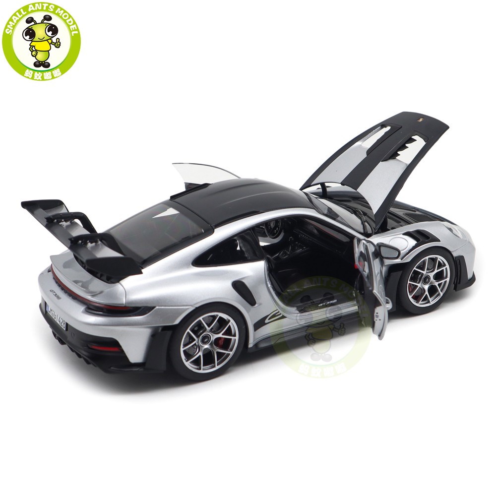 1/18 Porsche 911 992 GT3 RS 2022 Weissach Pack Norev 187366