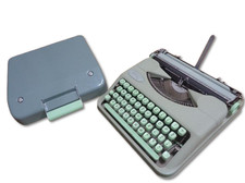 HERMES BABY TYPEWRITER PAILLARD QWERTY layoutGerman specification 1956s 129712 thumbnail