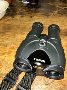 Canon 10x30 IS Binoculars
