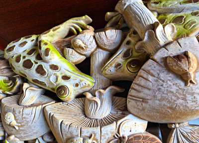 3D Effect Nature Wall Plaque Resin Frogs Butterflies Flowers Mushrooms