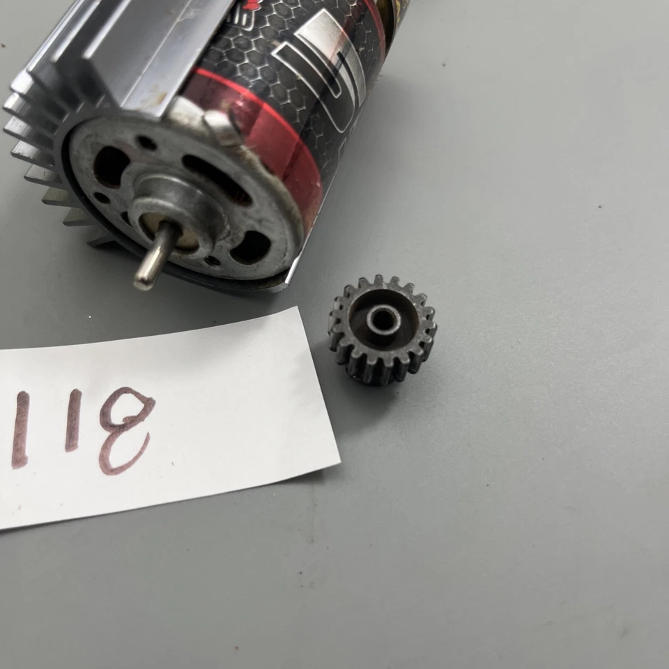 Redcat Racing Everest 10 RC Hexfly 550 Brushed Motor with heat sink - Image 4 of 4