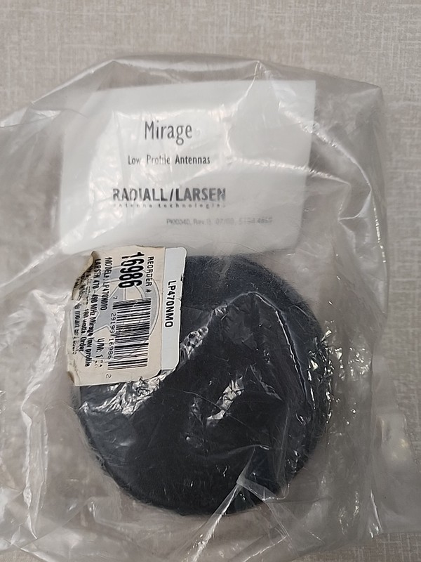 Radiall/Larsen Mirage LP47ONMO Low Profile 470-490 MHz Antenna