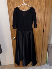 JS COLLECTIONS CANADA US Women's 10 Black satin Party Fit & Flare Prom Dress