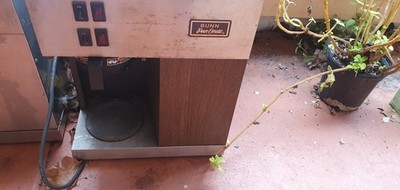 BUNN VPR Series Pour O Matic Commercial Coffee Maker WORKING ORDER, No Decanter.