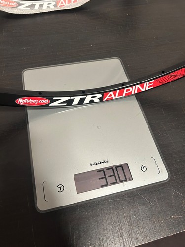 NEW Rim 26" Stan's NoTubes ZTR Alpine Hollow Chamber Disc 28H NEW - Picture 7 of 7