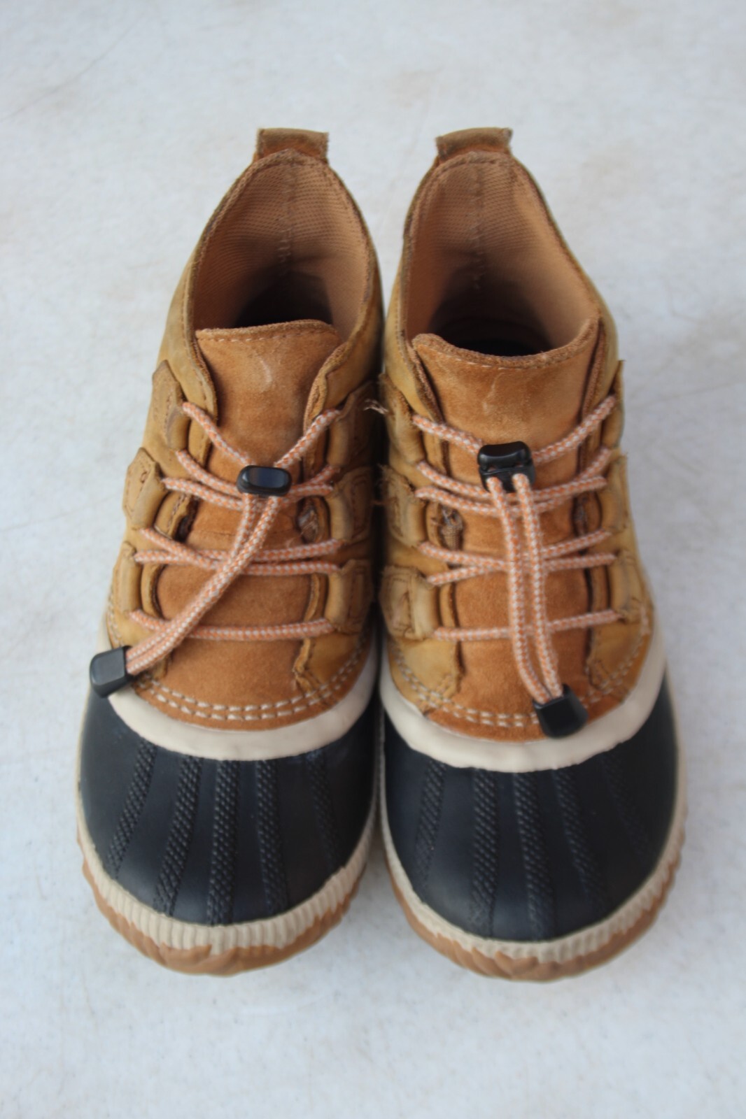 Sorel Youth Out N About Leather Snow Boots Size 4 Brown Leather Duck